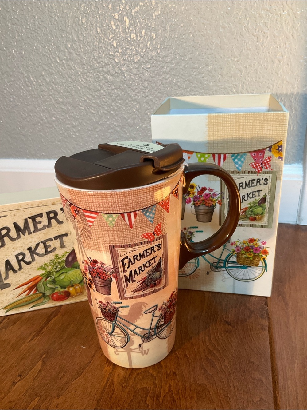 Travel mug with Farmers Market Decorative Storage Box - NWT